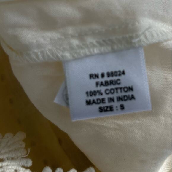 Jennifer & Grace NWT Antique White Eyelet Boho Flutter Sleeve Blouse Small - Picture 12 of 15